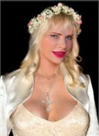 Қабырға тесігі арқылы пизда аяқталды