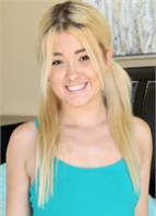 Nicole Nichols Headshot