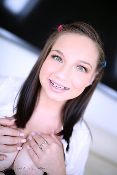 Imagen gratuita de 'Amateur Introductions Vol. 27' nº 192