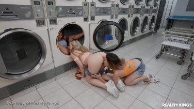 Imagen gratuita de 'Juicy Licks Vol. 29' nº 11