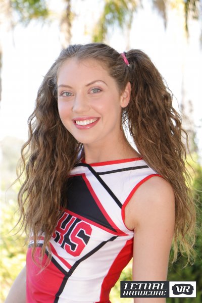 Free 'Elena Works Hard to Become the Head Cheerleader' pic nº 10