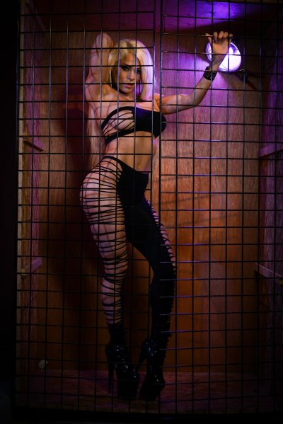 Free 'Caged 2: Lesbian Edition' pic nº 319