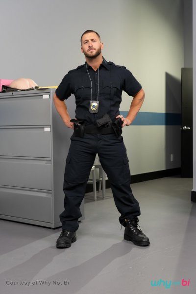 Imagen gratuita de 'Bisexual Cops' nº 22
