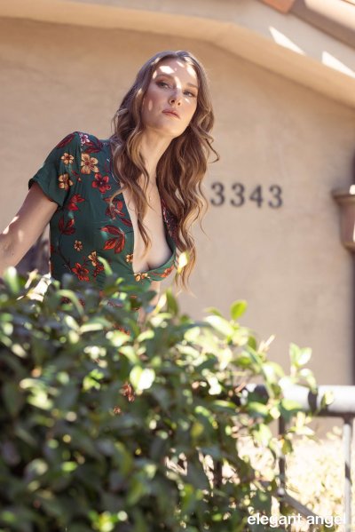 Imagen gratuita de 'Through Her Lens' nº 1