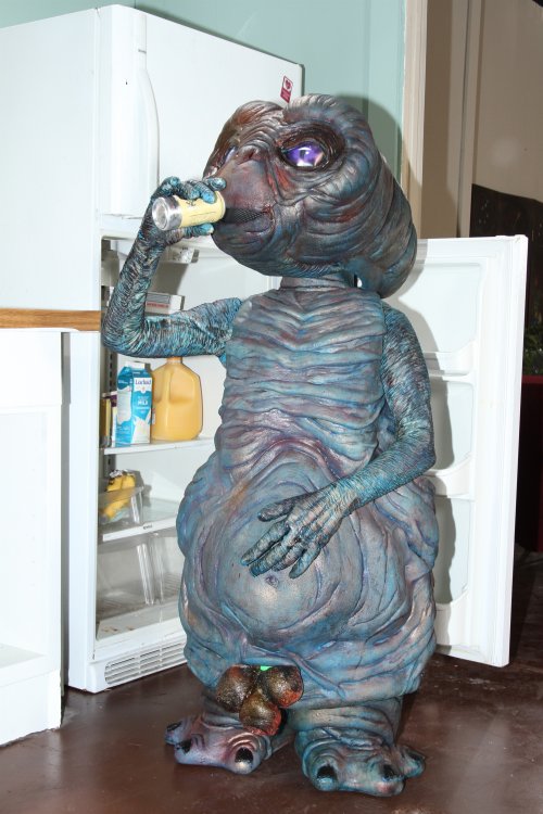 E.T. XXX - A Dreamzone Parody - Dreamzone Entertainment Gallery Image