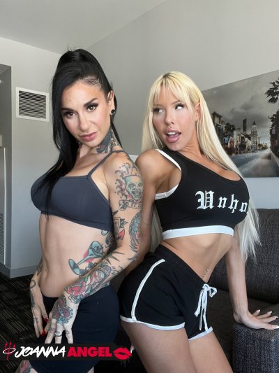 Imagen gratuita de 'Volupuous T-Girl Brittany Kade Finally Meets The Tattooed MILF' nº 7