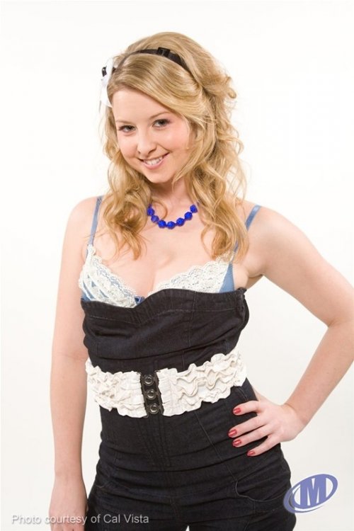 Alice - Cal Vista Gallery Image