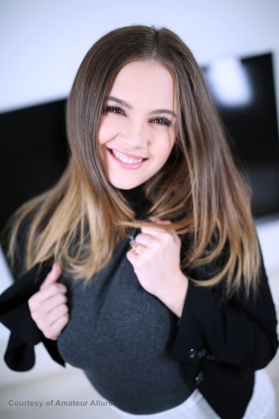 Imagen gratuita de 'Amateur Introductions Vol. 27' nº 52