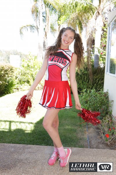 Free 'Elena Works Hard to Become the Head Cheerleader' pic nº 3