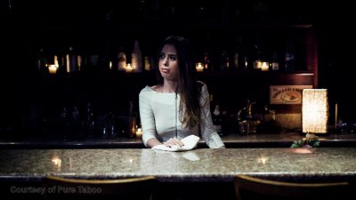 Imagen gratuita de 'Wants What She Can't Have' nº 2