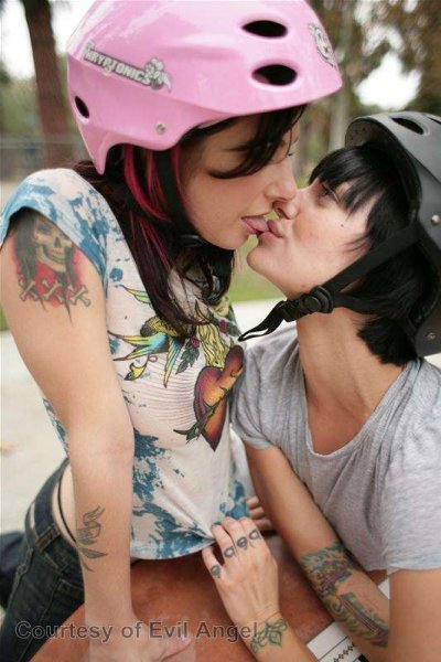 Free 'Legendary: The Best Of Belladonna' pic nº 20