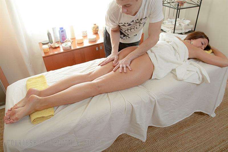 Girls Jung Toilette Massage