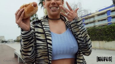 Free 'Public Sex Adventures 28' pic nº 4
