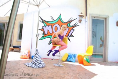 Imagen gratuita de 'Enter Her Exit #2' nº 140