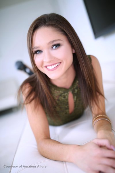 Imagen gratuita de 'Amateur Introductions Vol. 27' nº 413