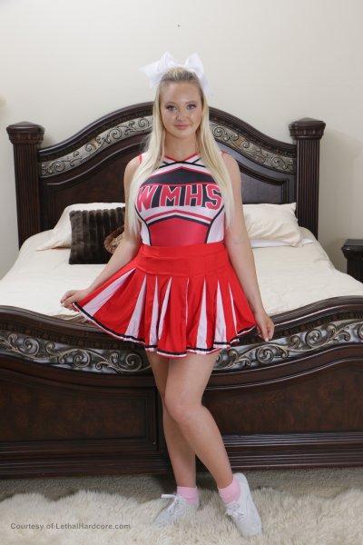 Free 'Cross Eyed Cock Loving Cheerleaders 4' pic nº 55