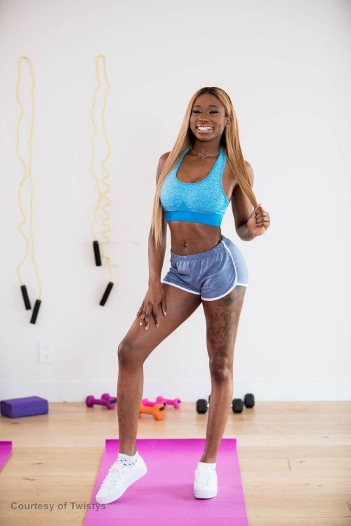 When Girls Play 25 - Twistys Gallery Image