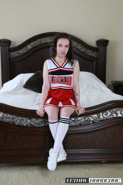 Free 'Cross Eyed Cock Loving Cheerleaders 8' pic nº 2