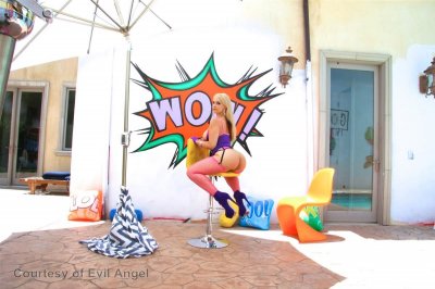 Imagen gratuita de 'Enter Her Exit #2' nº 137