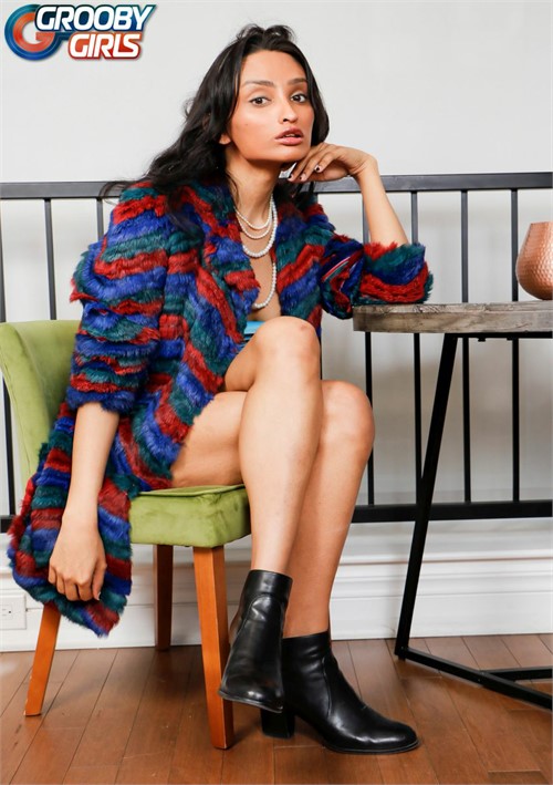 A Gorgeous Woman Image