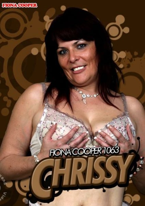 Fiona Cooper 1063 - Chrissy