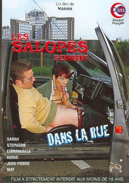 Les Salopes S&#39;Exhibent Dans La Rue