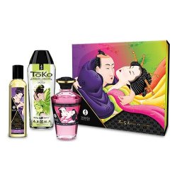 Shunga Fruity Kisses Kit Collection.