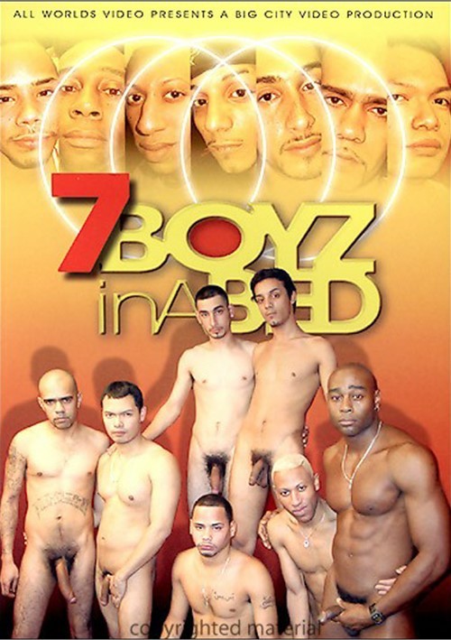 7 Boyz in a Bed Capa